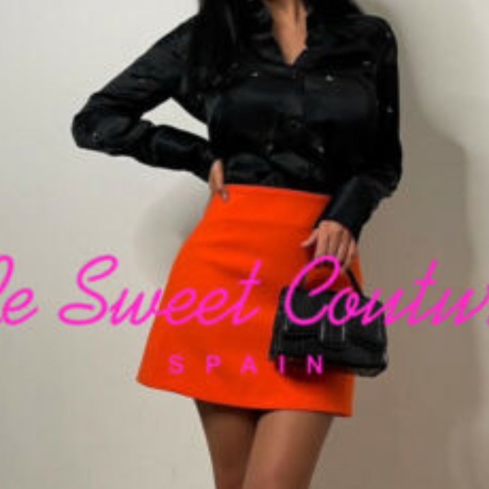 NWT ZARA HIGH-WAISTED SHORT SKIRT Neon orange